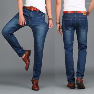 Jeans da uomo Stilista di moda per uomo Taglia 44 ALTA QUALITÀ Calca Masculina Tamanho 46 48 Big 2022 WinterMen'sMen's Heat22