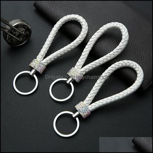 Keychains Fashion Accessories Luxury Pu Leather Flätat vävt rep Keychain Rhinestone Crystal Car Keyring Holder Hand Män Kvinnor Key Chain G