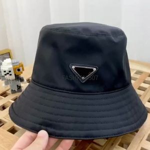 Hink hatt baseball mössor monterade hattar för kvinna klassisk stickad avslappnad utomhus högkvalitativ sommar sunhat andningsbara fedora kvinnliga brim designer hinkar hinkar hattar