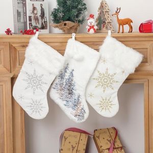 NY!!! 10x18inch julstrumpa snöig vit mysig faux päls xmas eldstad hängande sockdekorativ för familjeparty dekorationer diy hantverk