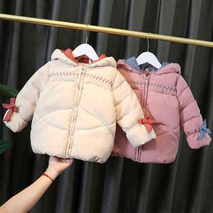 Nowa moda Kurtki dla dzieci 2022 Ubrania świąteczne dla dziewcząt jesień zima ciepłe kurtki Dzieci odzież wierzchnia 1 2 3 4y dziewczyny J220718