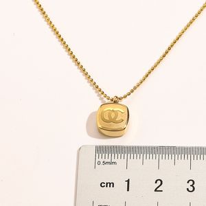 Never Fading 14K Gold Plated Luxury Brand Designer Letters Pendants Necklaces Stainless Steel Letter Choker Pendant Necklace Beads Chain Jewelry Accessories