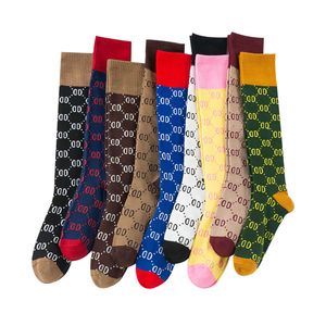 Kvinna Socks Designer Luxury Stocking Quality Bekvämt knäben Lång märkesstrumpa med brevtryck Black White Streetwear