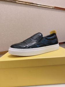 Mode-Herren-Designer-Schuhe mit schwarzem Buchstaben, geschnitzter Slip-on-Streetwear-Luxus-Herren-Party-Freizeitschuh mit Originalverpackung