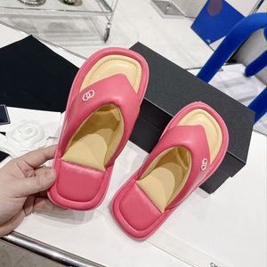 Small fragrant wind slippers bread flip-flops summer new style square head clip toe cute chubby toot casual female cloud series