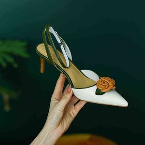 Elegante donna sandali Med Heels Women Party Pompe da 6 cm Scarpe estive sul tallone con Flowers Tacco fibbie 220520