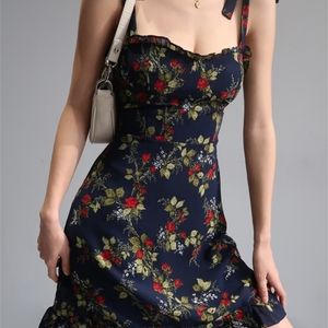 Womegaga sommar fransk svart tryck ärmlös sele aline klänning snedstreck svampkant hög midja smala kvinnor hwh7 220523