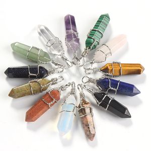 Natural Stone Silver Gold Wire Wrapped Quartz Hexagonal Prism Healing Crystal Charms hängen för DIY örhängen halsbandsmycken