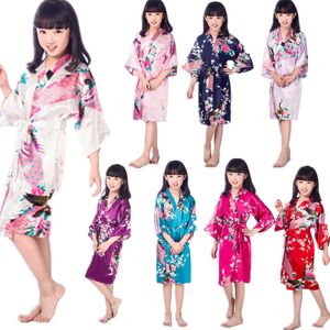 Großhandel Kinder-Satin-Kimono-Roben für Mädchen, Kinder-Nachtwäsche, Pfauenblumen-Robe für Spa, Hochzeit, Geburtstag, Nachthemd 220721