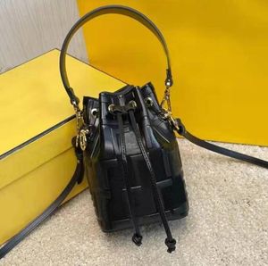 Top quality Designer bag Bucket Luxury fashion one shoulder Women's leather Tote detachable shoulder strap fender Handbags with box