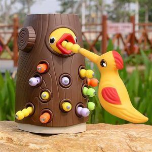 Montessori Eonal Toys For Children Woodpecker Catch Worms Toy Toddler Kids Magnetic Fishing Games for Babies Development 220705
