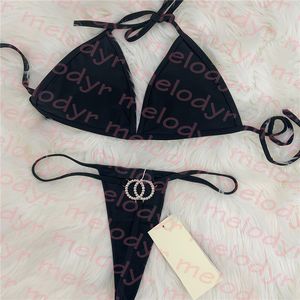 Bikini perizoma di lusso con lettera di diamanti, costumi da bagno sexy da donna, costume da bagno estivo a triangolo