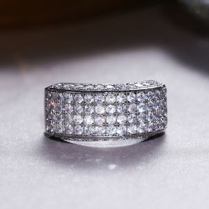 Il micro dell'anello di barretta delle donne ha pavimentato il commercio all'ingrosso di lusso dei monili degli anelli di cerimonia nuziale di colore dell'argento della pietra della CZ