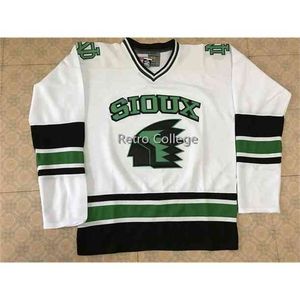 NIK1 North Dakota Kämpfe gegen die Stickerei der Sioux University White Hockey Trikots.