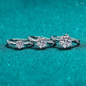 Cluster Rings Silver Round Brilliant Cut D Color Moissanite Ring Diamond Test Past 0,5-2 VVS1 Gemstone Engagement Ringscluster
