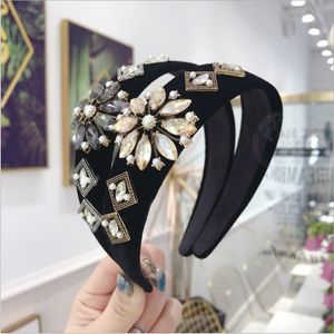 High-End-Haarschmuck für Damen, Diamant-Kristall-Blumen, Super-Flash, breites Seiten-Stirnband, modisches Mädchen-Haarband, Kopfbedeckung