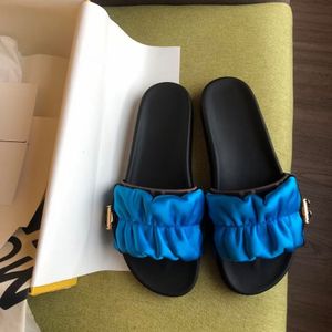 Italy Designer Slipper Luxury Women Sandalo Brand Slide Pantofole Flat Bottom Flip Flop Design Sneakers Sandali in gommapiuma di shoebrand S80 03