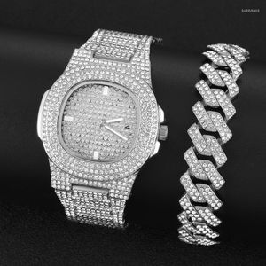 Relógios de pulso 2022 Iced Out Relógio Pulseira Para Mulheres Masculinas De Ouro Grande Corrente Cubana Hip Hop Conjunto De Jóias De Strass Masculino Miami