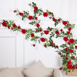 Ghirlande di fiori decorativi Decorazioni da parete per matrimoni Vite di rose rosse Rose artificiali finte appese String Ghirlanda di plastica DecorazioneDecorativa