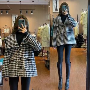 autumn and winter Korean style small fragrance jacket womens wild loose houndstooth ladies short top trend 201029