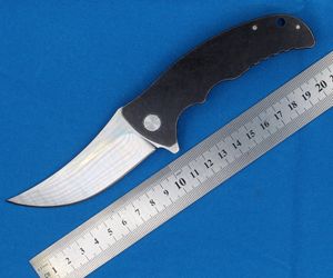 1Pcs R5606 Flipper Folding Knife D2 Satin Blade Black Stone Wash Stainless Steel Handle Ball Bearing Fast Open Pocket Knives With Nylon Bag