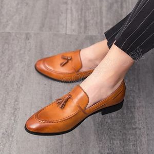 Herren-Loafer, Quaste, Lederschuhe, Herren-Hochzeitskleid, schwarze Schuhe, flache Business-britische Schuhe