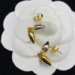 Colar de grife feminino Brincos de ouro da moda Cadeiras pingentes para homens para homens