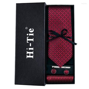 Bow Ties Red Silk Wedding Neck Tie Checked Clip Handky Cufflink Set Present Box For Business Suit Hi-Tie 150cm Wholesale C-704 Fier22