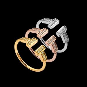 Luxus-Geschenk Liebesring für Frauen Designer-Verlobungsringe Buchstabe T Marke Hochzeit Diamantschmuck Frau mit Box