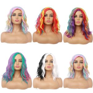 Women Cos's Rainbow Multicolor Bangs متوسطة الطول مجعد الشعر الألياف الكيميائية الشعر الاصطناعية الباروكة عيد الهالوين