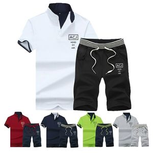 Tuta da uomo Imposta pantaloni Estate s Maglietta ritagliata Pantaloncini Abiti casual Abbigliamento Sweat Short Set Jogger Suit LJ201126