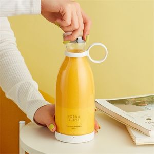 Portable Blender Personlig storlek för juice shakes och smoothies trådlös laddning med fyra blad Mini Trave 220531