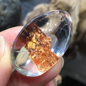 Подвесные ожерелья натуральные кристаллические капли золотой слюды видны