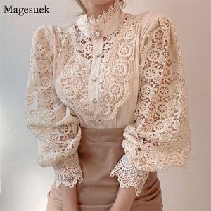 Vintage Solid White Lace Blue Shirts Women Korean Button Loose Shirt Topps Female Hollow Casual Ladies Blues Blusa 12928 220513