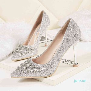 2022 Dress Shoes Designer Luxury Flashing Rhinestone High Heels Women Sexy Thin Sequin Pointed Pumps Club Party 220225