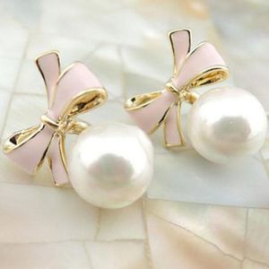 Clip-on-Ohrring mit Schraubverschluss im Korea-Stil, ohne Piercing, für Damen, künstlicher Perlen-Charm, rosa-weiße Schleife, Ohrringe zum Anklipsen