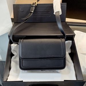 Yüksek Kaliteli Omuz Çantaları Lüks Tasarımcılar Crossbody Hakiki Deri Moda Marka Kadın Çanta Çantalar Messenger HQY95