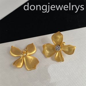 Luxury Earring Girlfriend Fashion Fine Jewelry Pearl Earrings Dangle Screw Love Earring Dongjewelrys Charm Women Designer Hoop Huggie Stylish
