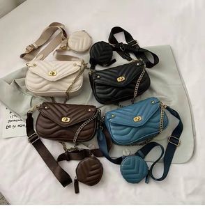 Bolsas de ombro de luxo Bolsa de alta qualidade Moda Moda Lady Leather Cross Body Designer Flip Chain Bolsa Bolsas de ombro destacáveis ​​Purse HBP Ladies HBP