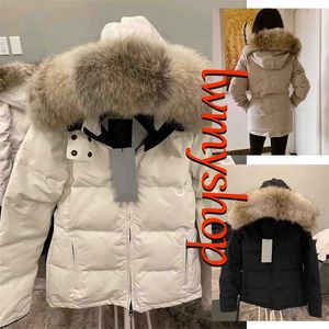Kışlık kadın jacksts uzun kaban modası gerçek kurt kürklü kadın ceketi mont kombinasyonu parkalar kışın sıcak tutar Parka Doudoune