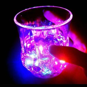 Creative Light Up LED Wine Glasses Cups Automatic Flashing Drinking Cup Mugs Color Changing Beer Whisky Glass Cups For Bar Club Party Supplies