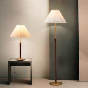 Zemin lambaları Oturma odası çalışması için modern ceviz standı lamba yatak odası başucu masası İskandinav ev dekorasyon köşe lambası