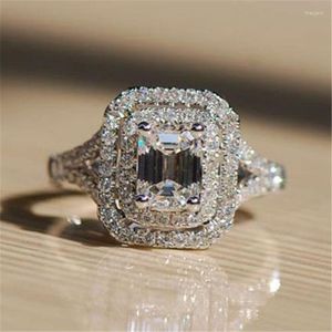Pierścienie klastra moda 925 STERLING SREBRNA Sieć Vintage Ustawienie Square Diamond Wedding dla kobiet znaczek biżuterii 10ktcluster RITA22