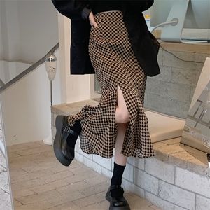 Slim Vintage High Waist Plaid Mermaid Skirt Women Split Autumn Mid Faldas Mujer Fashion OL Temperament Trumpet Sexy Street 220317