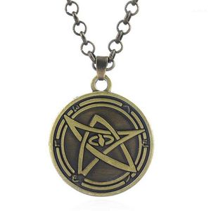 Mythos Cthulhu Necklace Necronomicon Cult Clan Myth Cosmos Symbol Stars Universe Pendant Necklace for Women Men Choker Keyring1237e