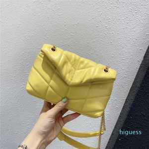 디자이너- 소프트 가죽 구름 가방 순수한 컬러 크로스 바디 가방 작은 크기 20cm 여자 핸드백 레이디 지갑이있는 복고풍 체인 스트랩