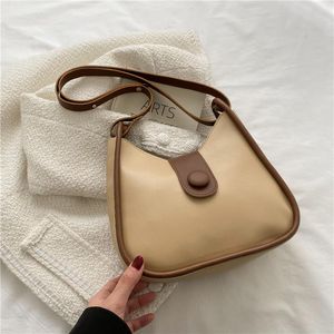 HBP-paket kvinnliga väskor våren mode väska retro bredband axel messenger handväska