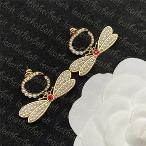 Luxury Gold Plated Earring Charm Retro Bee Ear Pendant Chic Pearl Letter Stud For Women Birthday Gift With Box