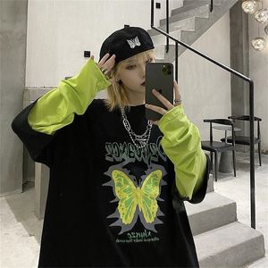 Hip Hop Moda Verde Borboleta Camiseta Homens / Mulheres Harajuku Falso Duas Peças Camiseta Casual Manga Longa Feminino Pano Streetwear Tops 220708