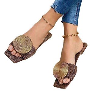 ファッション大ラウンドバックルフラットボトムレジャービーチサンダル女性の外国貿易蚊忌避香女性の靴